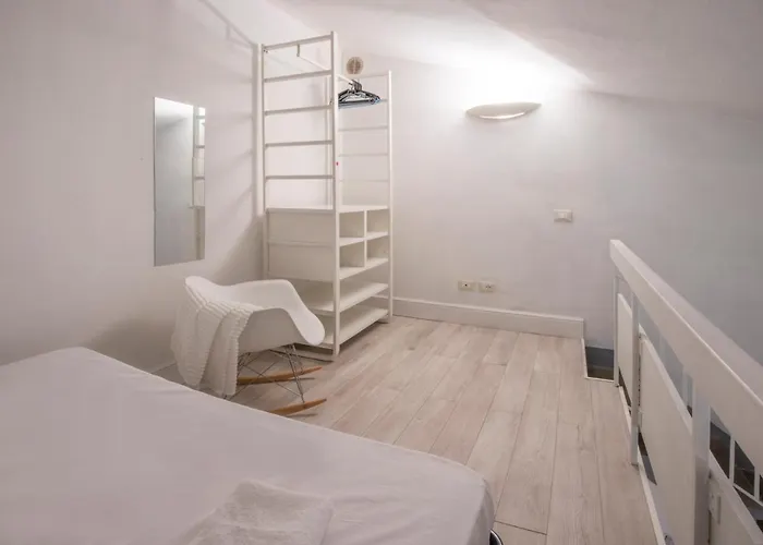 Laura Silent Loft Daire Floransa