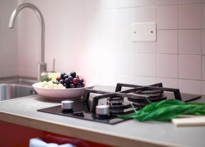 Laura Silent Loft Daire *